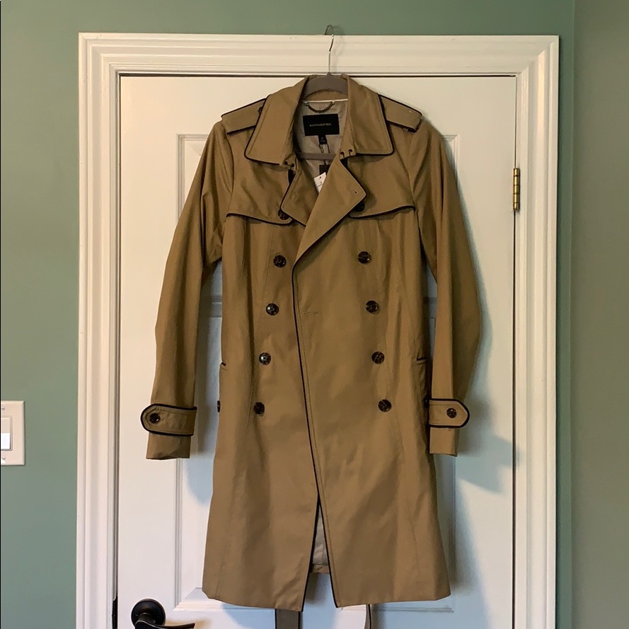 Banana Republic Tan Trench Coat With Contrast Piping